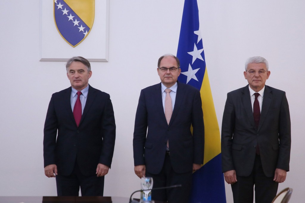 Komšić i Džaferović primili visokog predstavnika za BiH Christiana Schmidta