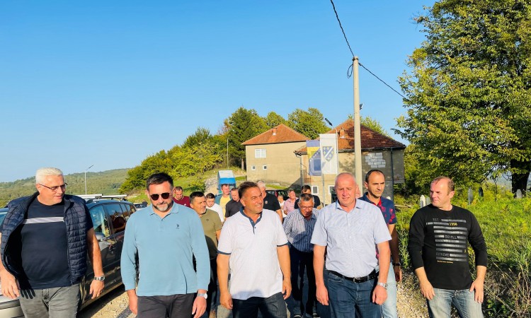 Zvornik: Ministar Edin Ramić posjetio Kadriće i otvorio novoizgrađenu cestu