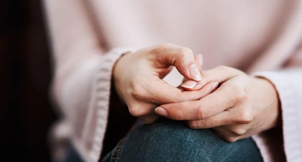 Samoproglašeni hipnoterapeut pred sudom u Francuskoj zbog drogiranja i silovanja žena