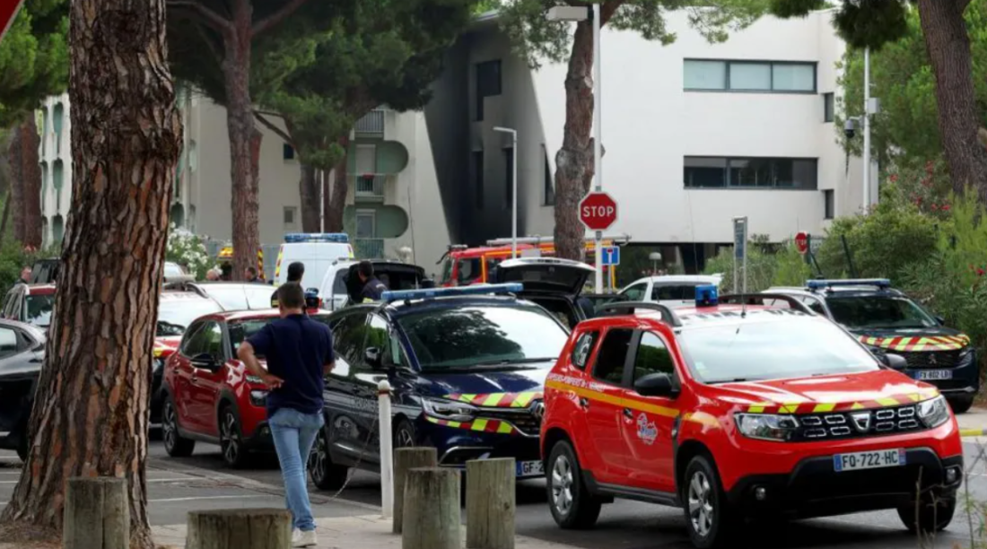 Francuska: U eksploziji ispred sinagoge povrijeđen policajac
