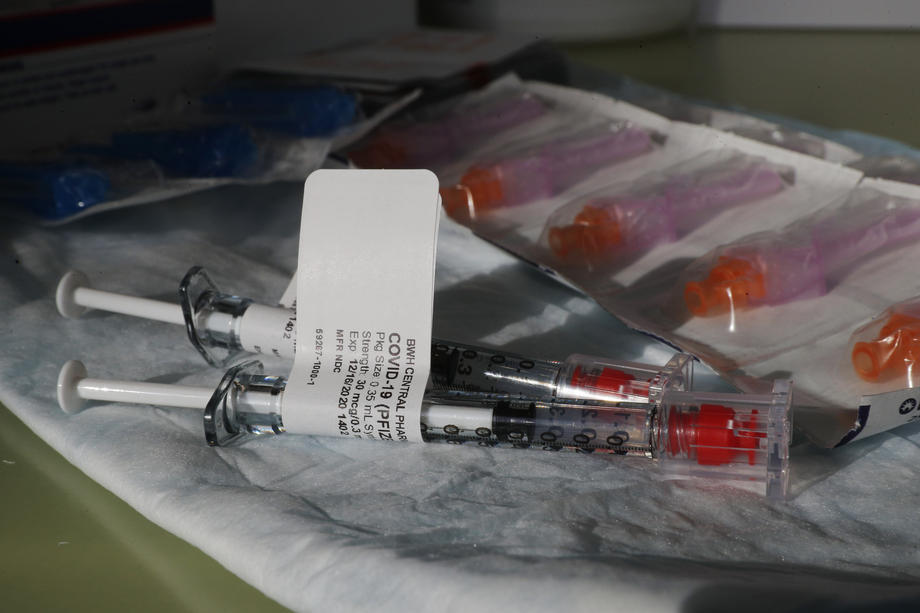 Francuska: Prvih 1.160.000 doza vakcine do 30. decembra