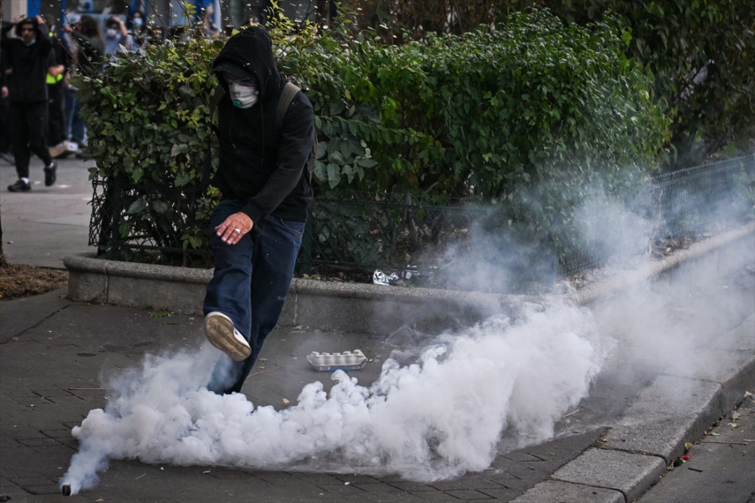 Policija koristila suzavac tokom protesta srednjoškolaca u Francuskoj