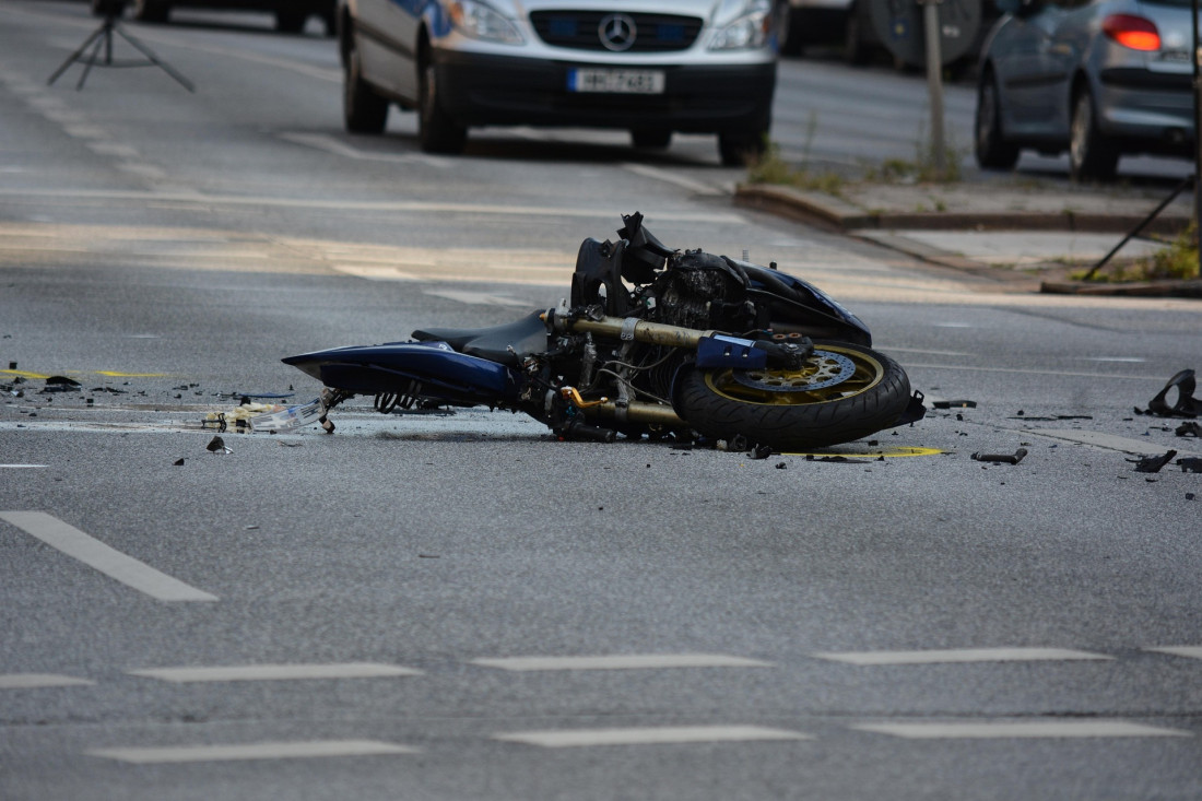 Iz trgovine u Osijeku ukrao četiri motocikla i pijan izazvao prometnu nesreću