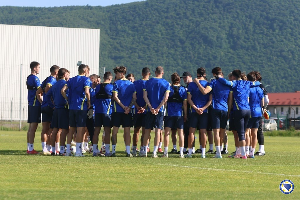 Zmajevi odradili još jedan trening, atmosfera na terenu bila izuzetno pozitivna