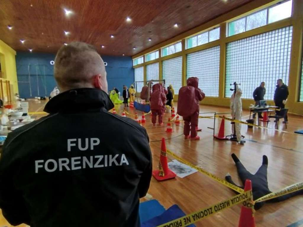Policijski službenici demonstrirali znanja stečena na kursu kriminalističke tehnike