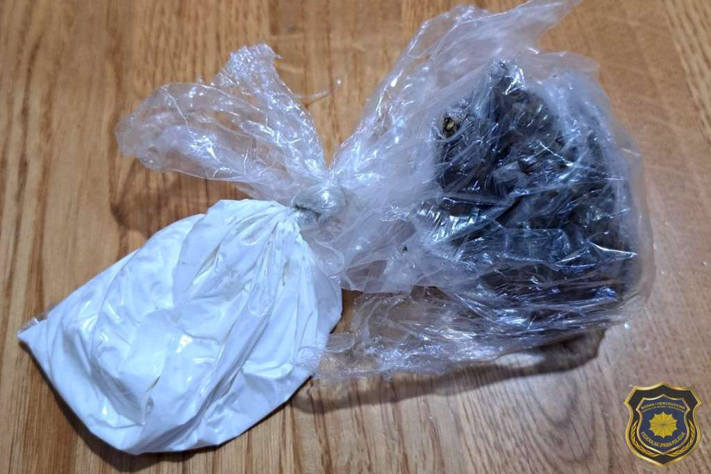 FUP: Tri osobe lišene slobode, pronađene opojne droge