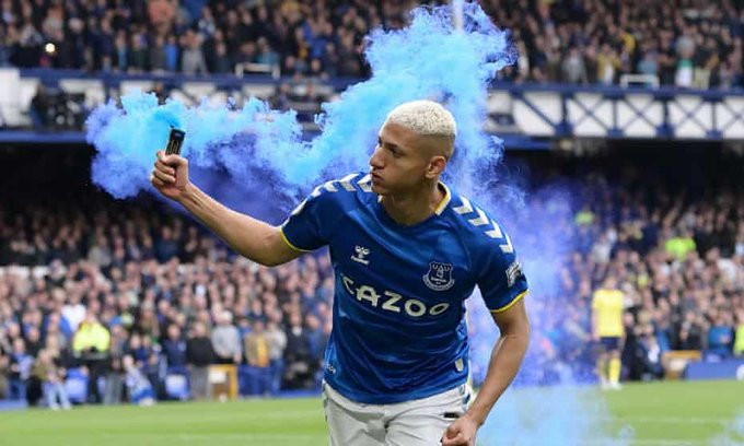 Richarlison suspendovan na jednu utakmicu zbog dimne bombe