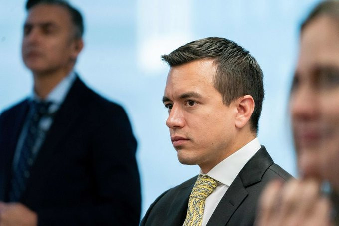 Predsjednik Ekvadora tvrdi da je bio žrtva pokušaja trovanja čokoladom