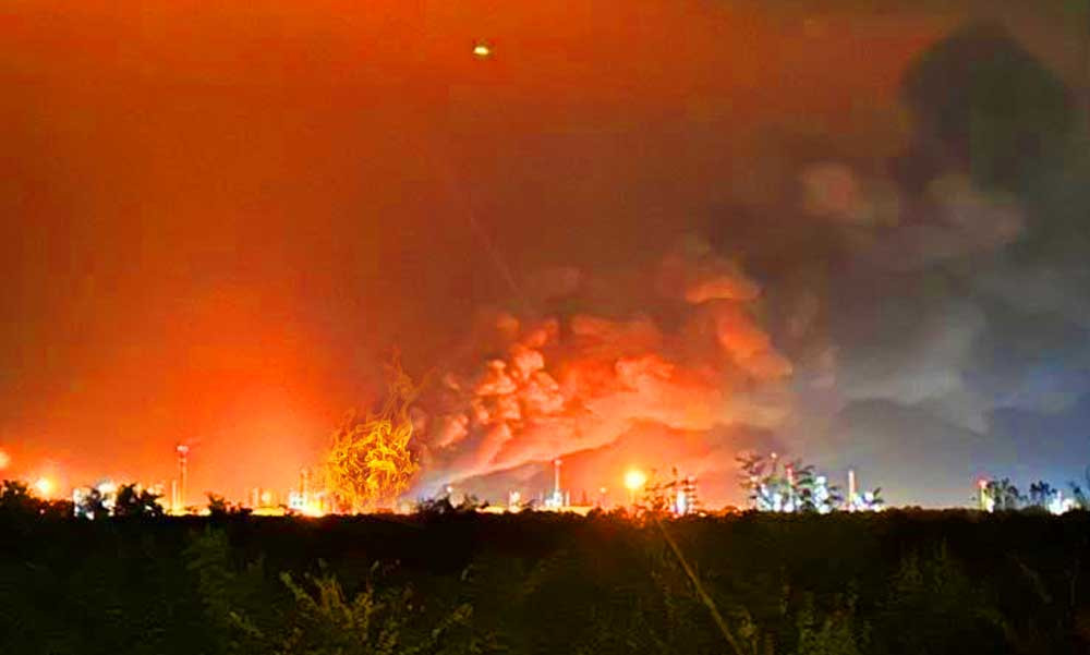 Kod Budimpešte veliki požar, planule MOL-ova i Lukoilova rafinerija