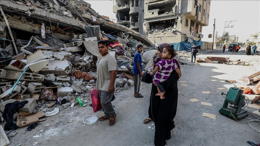 Holandija počinje svakodnevno ispuštanje humanitarne pomoći padobranima nad Gazom