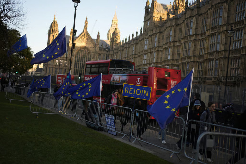 Britanska vlada priprema zakon o dinamičnom usklađivanju s Brexitom