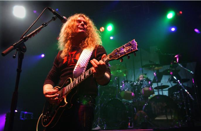 Umro John Sykes, bivši gitarista benda"Whitesnake"