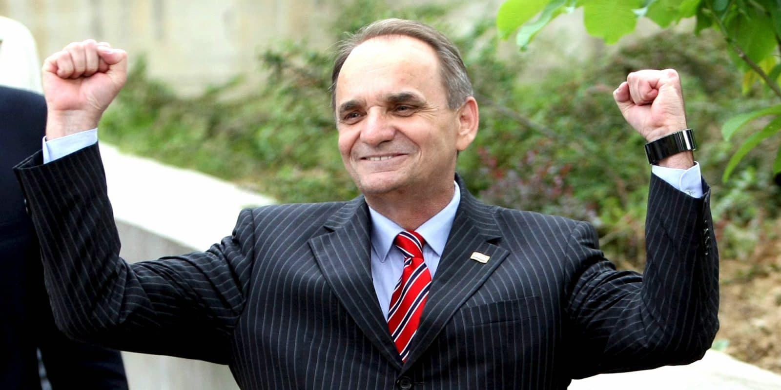 Zoran Milanović vratio oduzeta ratna odlikovanja generalu Branimiru Glavašu