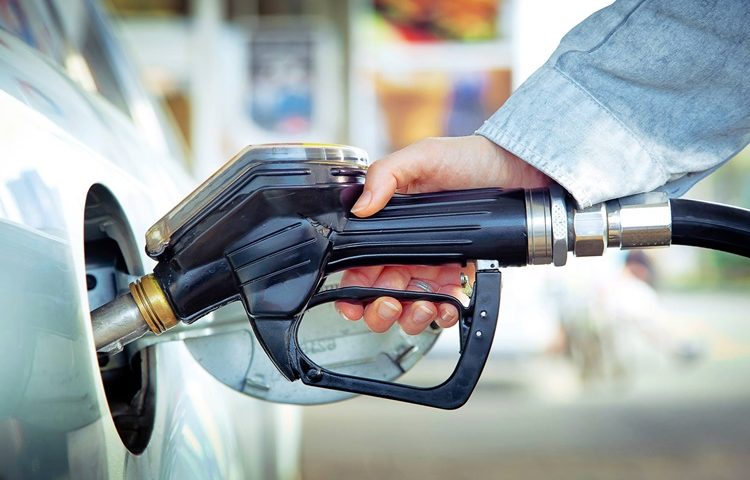 Hrvatska: Od ponoći spremnik benzina skuplji za 5,5, a dizela za 9,3 eura
