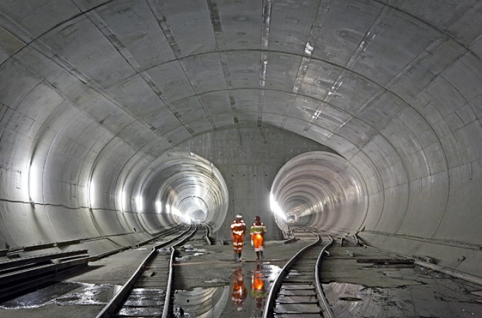 Fascinantni tunel Gotthard: Tehnološki dragulj u srcu Alpa