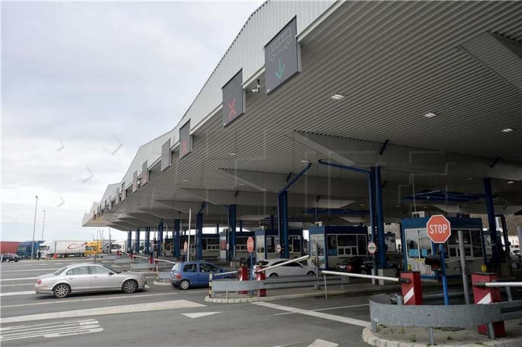 Na graničnim prijelazima zadržavanja vozila nisu duža od 10 do 30 minuta