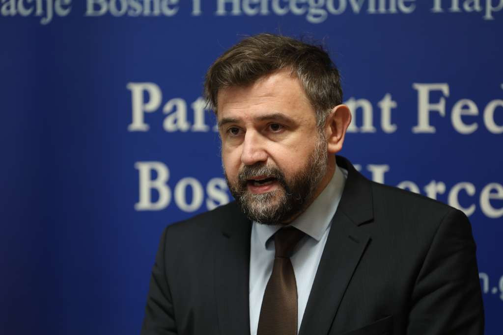 Gratz u parlamentarnu proceduru uputio prijedlog Zakona o sportskim dioničkim društvima FBiH
