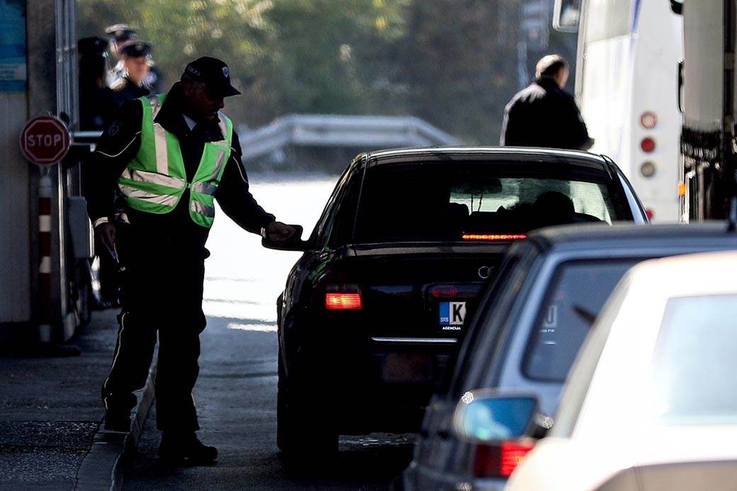 Od danas pooštreni uslovi za ulazak u Crnu Goru