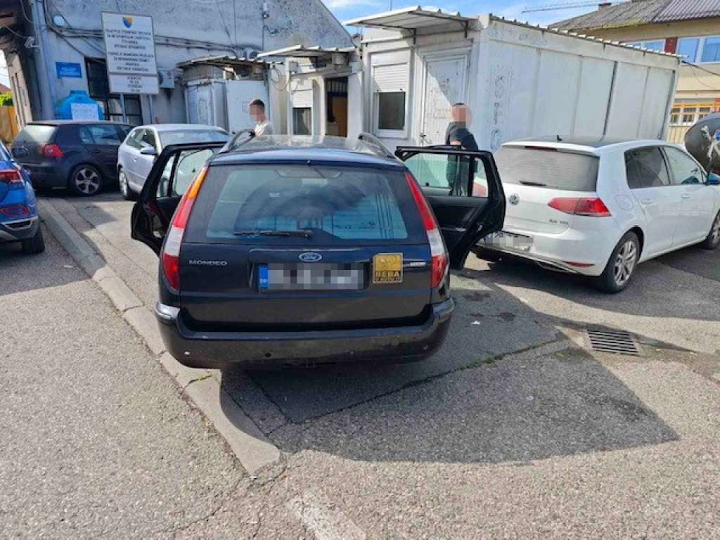 Državljani BiH lišeni slobode zbog krijumčarenja 21 stranog državljanina