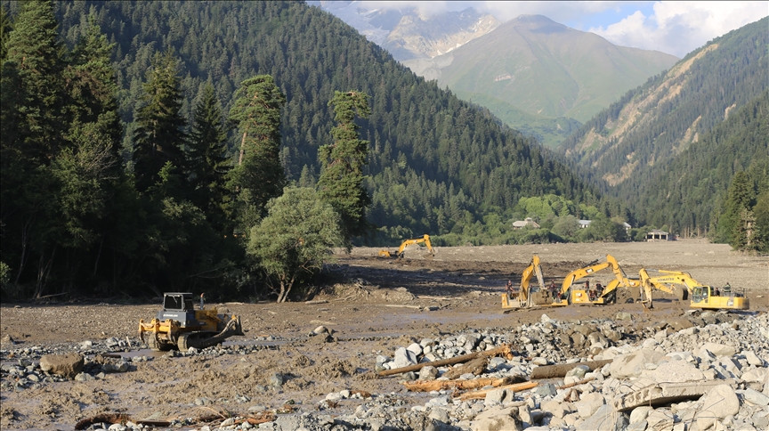 U klizištima u Gruziji poginulo pet osoba