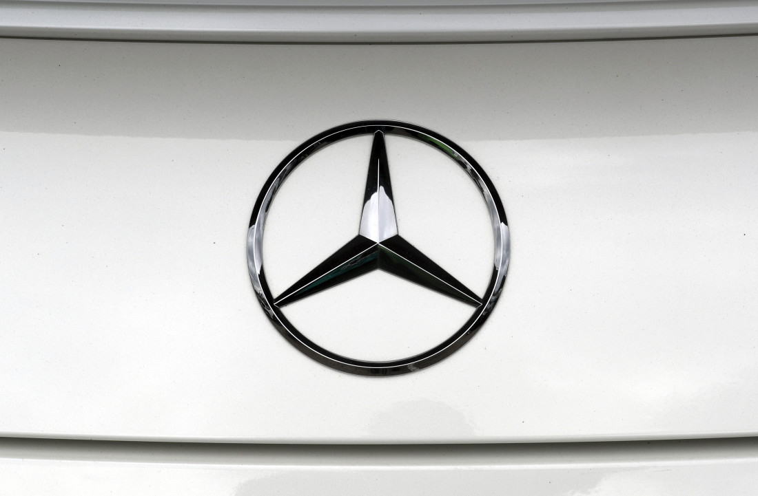 Mercedes povlači gotovo milion automobila