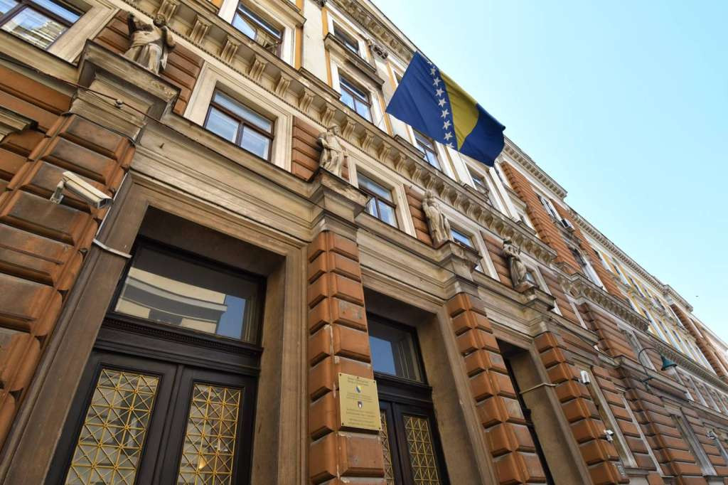 Uhapšen uposlenik Porezne ispostave Novo Sarajevo