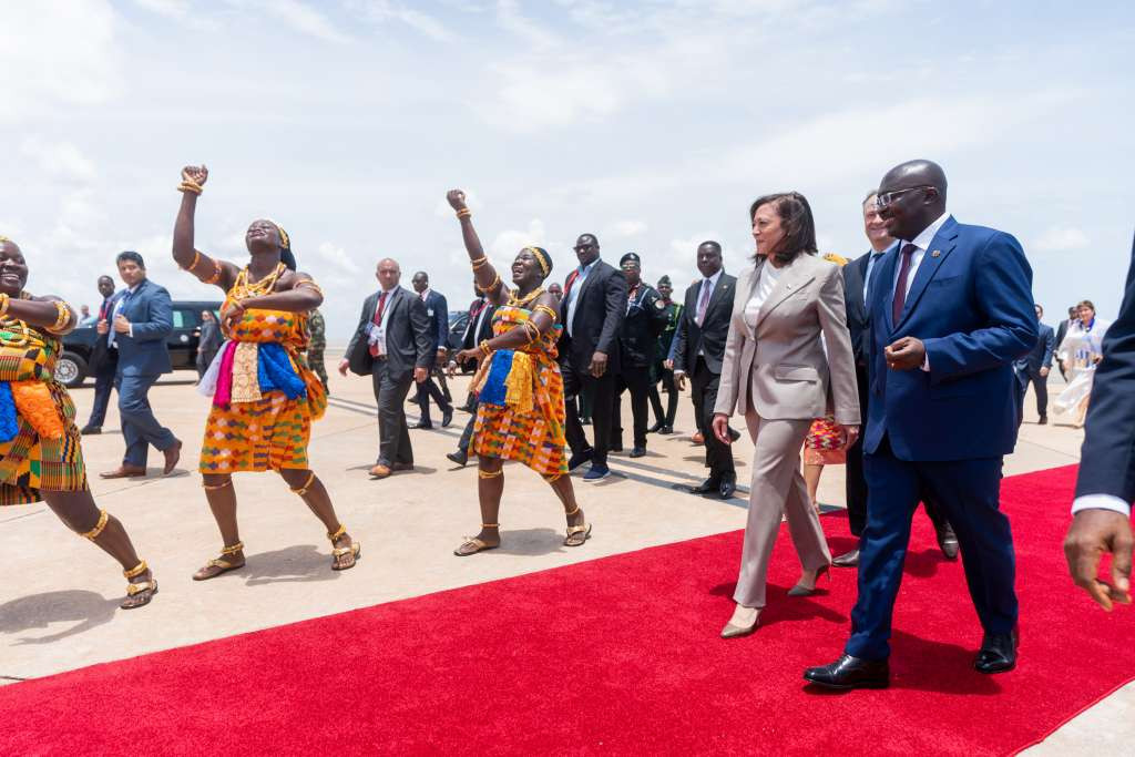 Harris započela afričku turneju posjetom Gani