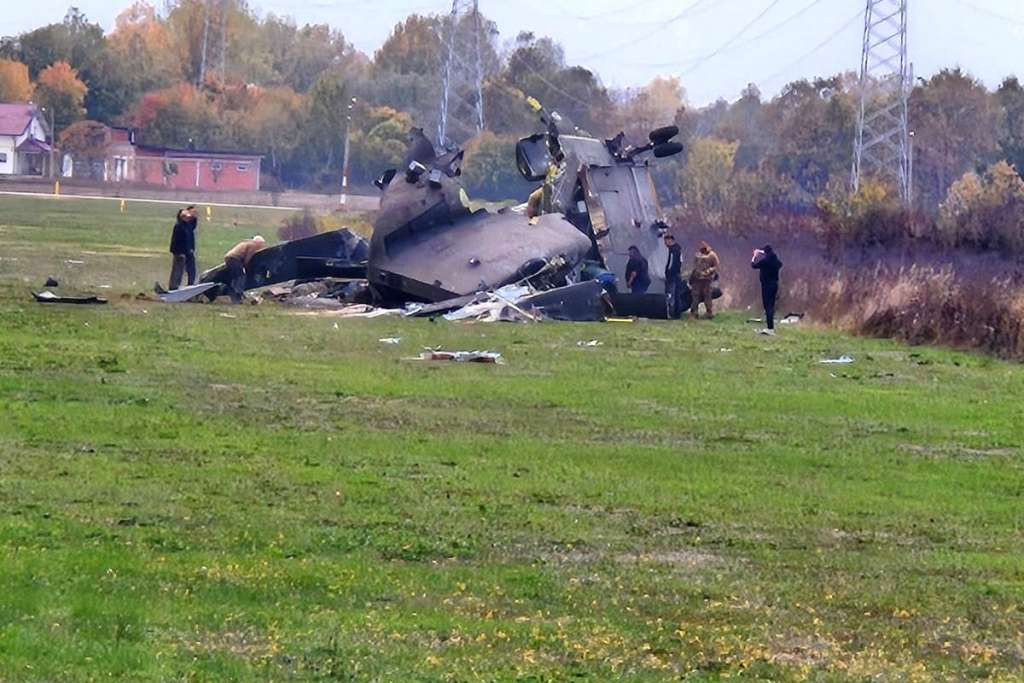 Troje poginulih, a 12 povrijeđenih u padu helikoptera kod Brčkog