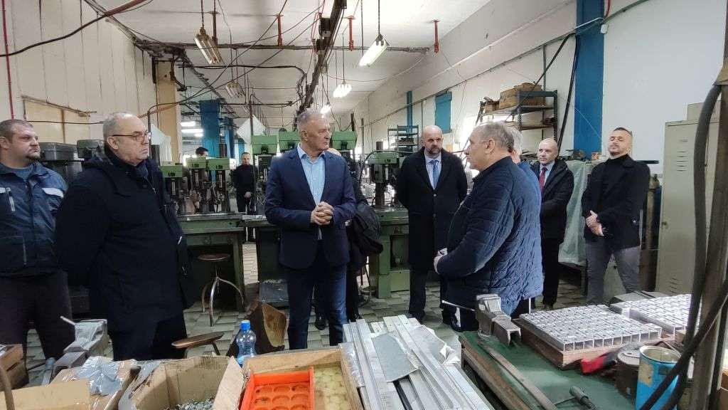 Helez u posjeti tvornici 'Zrak' Sarajevo i TRZ Hadžići: Namjenska industrija BiH je lider u regiji
