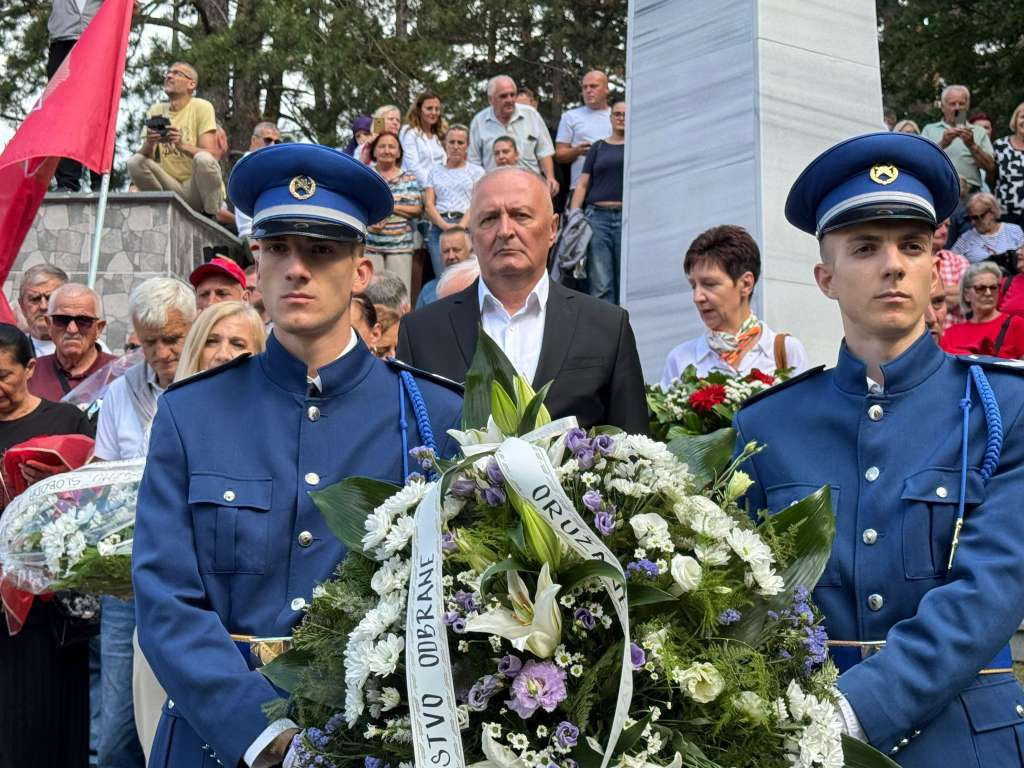 Helez u Gornjem Vakufu na obilježavanju 84. godišnjice ustanka naroda BiH: Antifašizam čuva multietničnost i suverenitet BiH