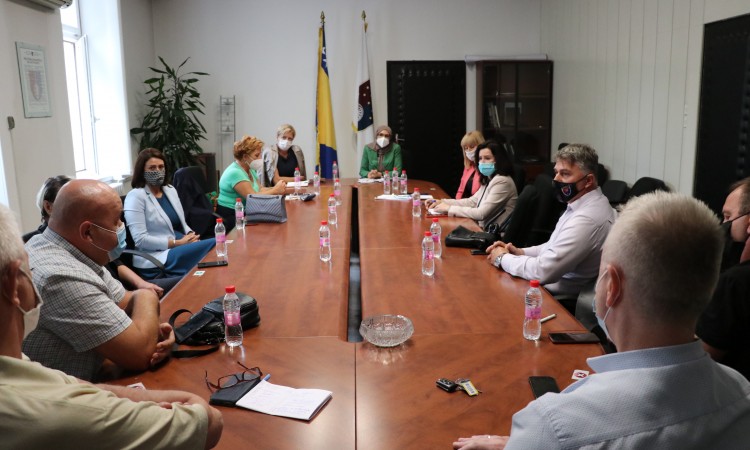 Hota-Muminović: Odluka o modelu nastave u KS bit će donesena u četvrtak popodne