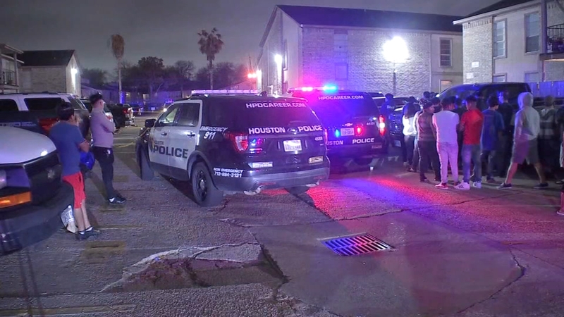 Tri osobe ubijene u pucnjavi u Houstonu