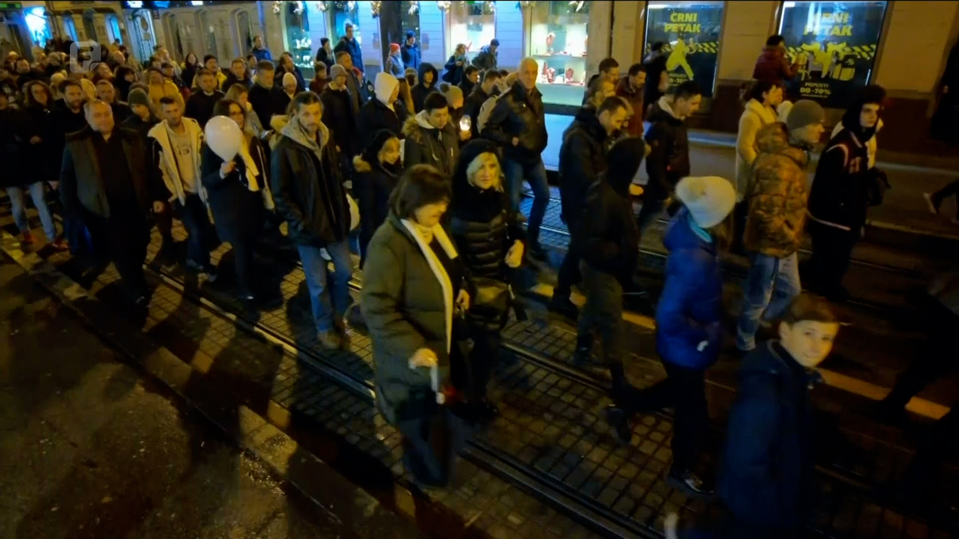 Fizički i verbalni napadi učesnika protesta protiv COVID mjera u Zagrebu