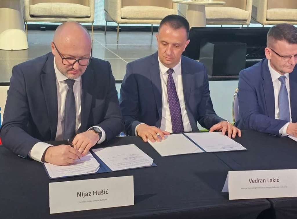 Gas dolazi u Krajinu: Hušić potpisao Memorandum o Zapadnoj interkonekciji