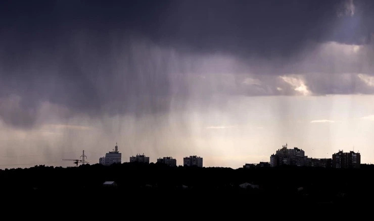 U Istri u dva sata gotovo 2000 udara munja