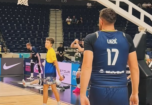 Nurkić na zagrijavanju pružio podršku Laziću