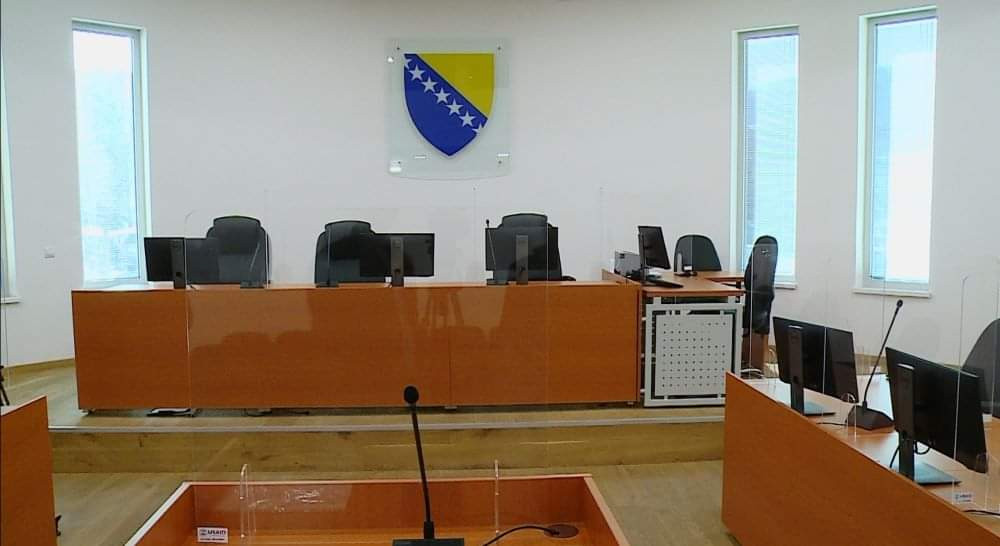 Određen pritvor Tuzlaku osumnjičenom za promet amfetamina i prikrivanje predmeta iz teških krađa