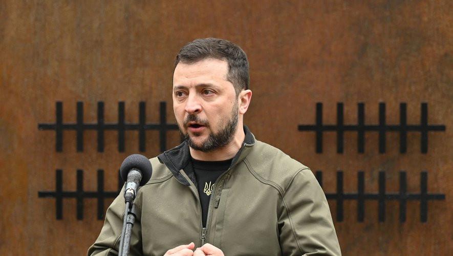 Ukrajinski predsjednik posjetio oslobođeno selo Yahidne u regiji Chernihiv