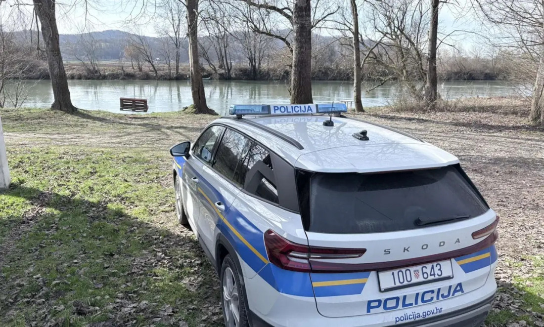 Nakon prevrtanja čamca i nestanka nekoliko osoba: U Hrvatskoj Kostajnici uhapšen državljanin BiH, osumnjičen za krijumčarenje ljudi