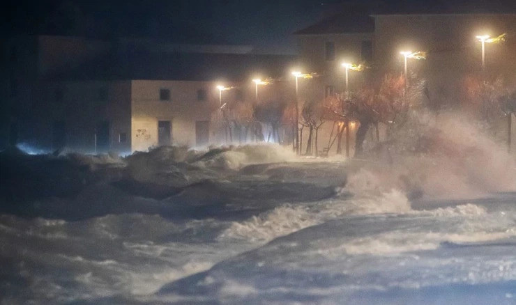 Snažno jugo izazvalo probleme u Dalmaciji