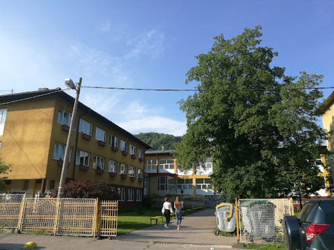 Lažna dojava o postavljenoj bombi u Medicinskoj školi u Tuzli