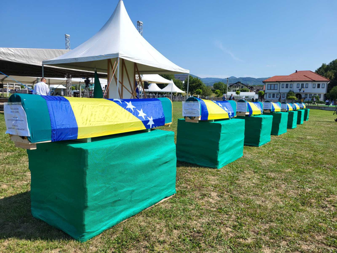 U Kozarcu danas kolektivna dženaza i ukop sedam žrtava