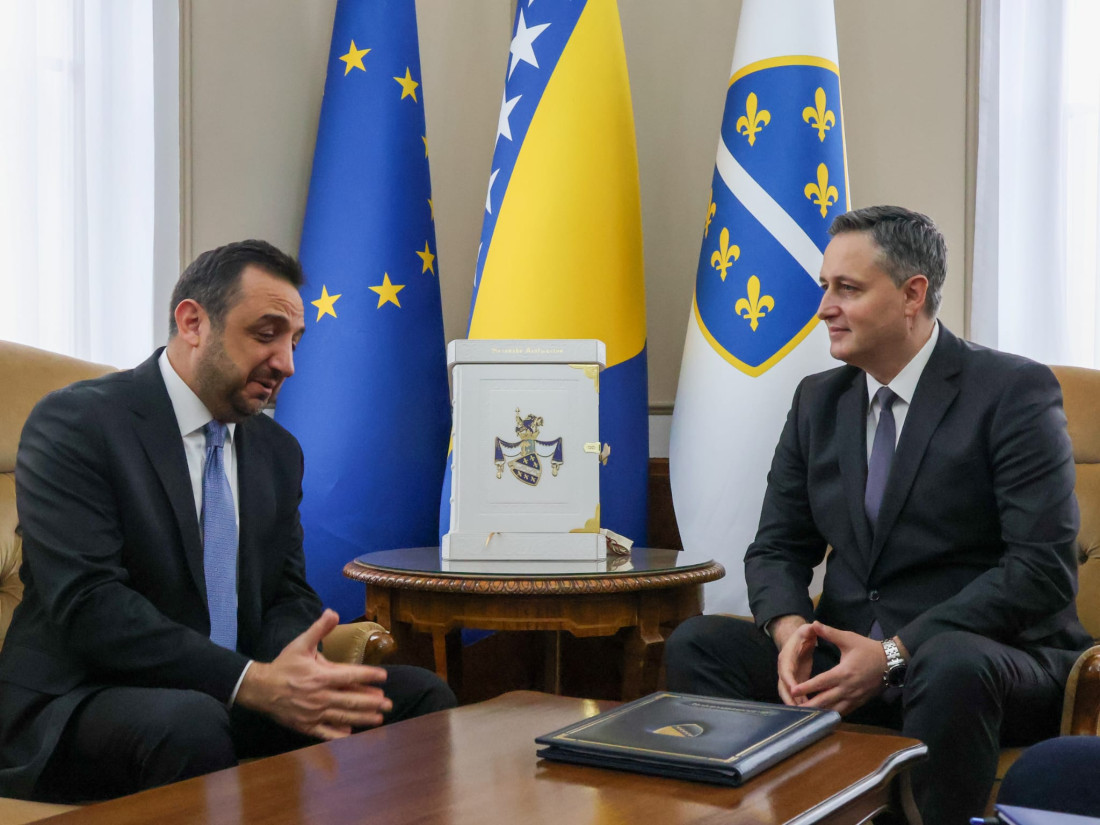 Bećirović razgovarao s ambasadorom Republike Turske u BiH Eminom Aksekijem