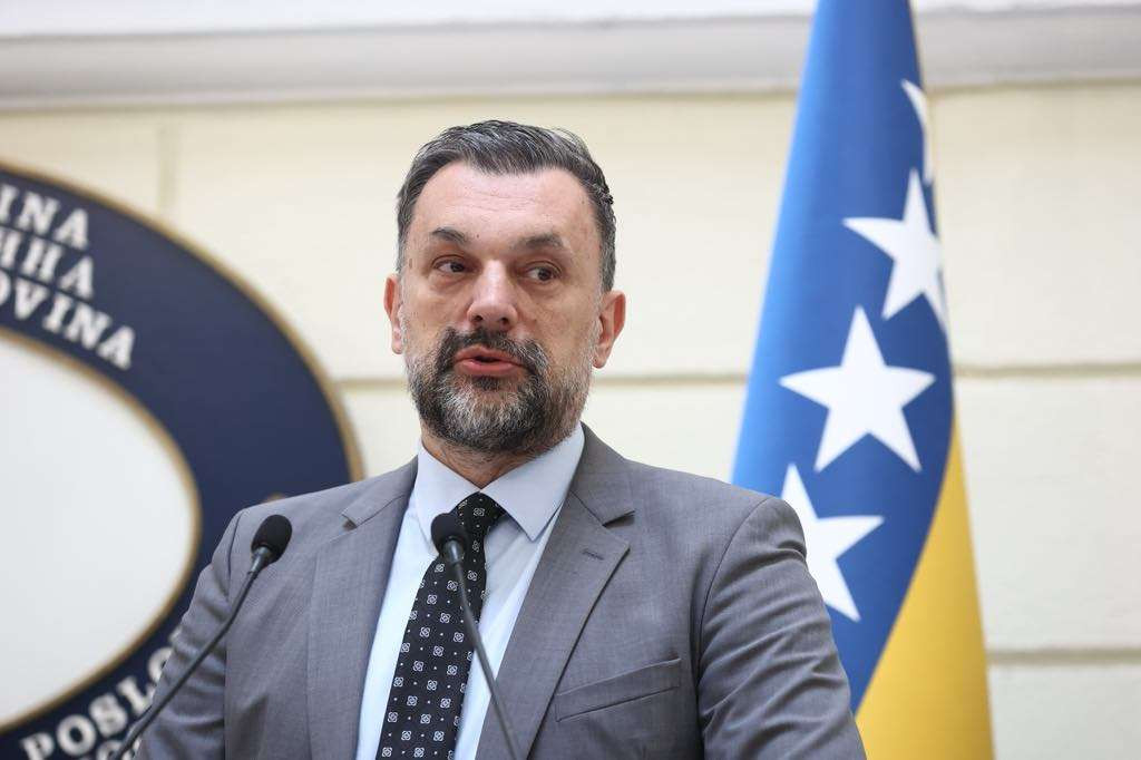 Konaković danas s albanskim ministrom Iglijem Hasanijem