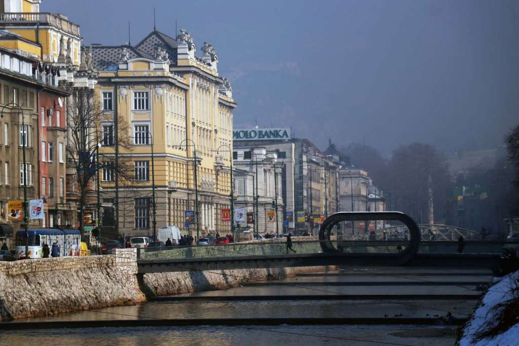 Magla i niska oblačnost jutros u pojedinim područjima, na Sokocu minus pet stepeni