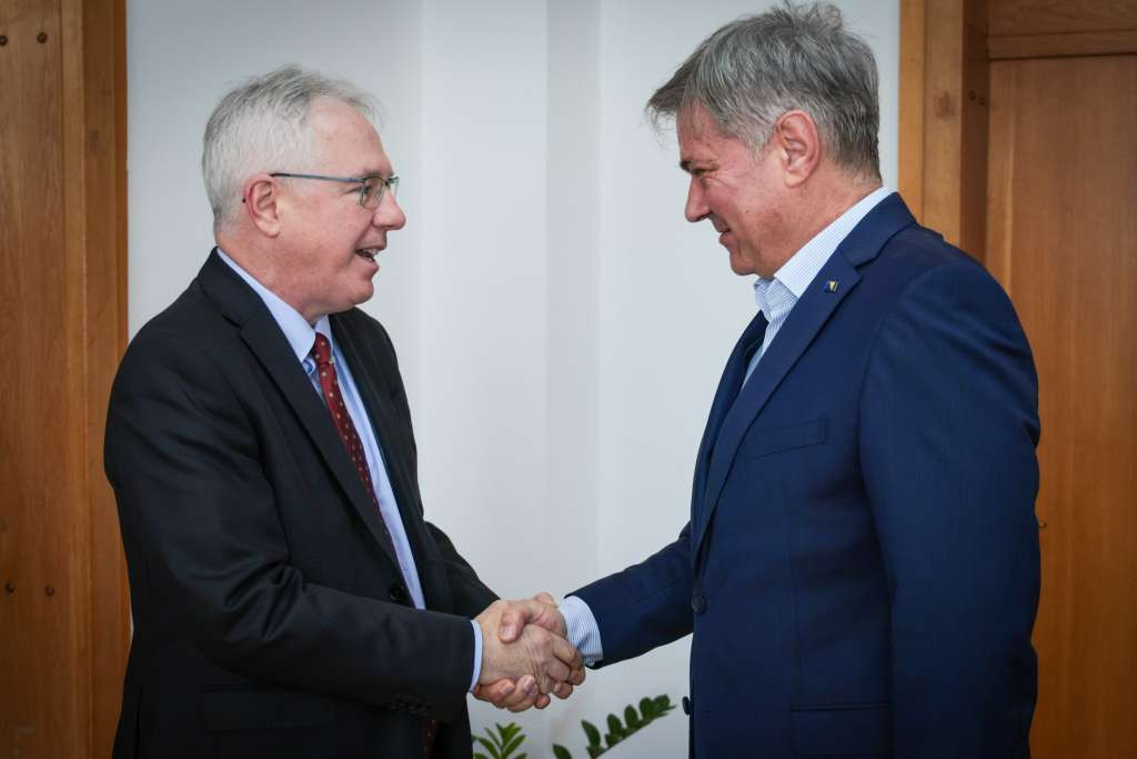 Zvizdić primio u oproštajnu posjetu ambasadora SAD u BiH Michaela Murphyja