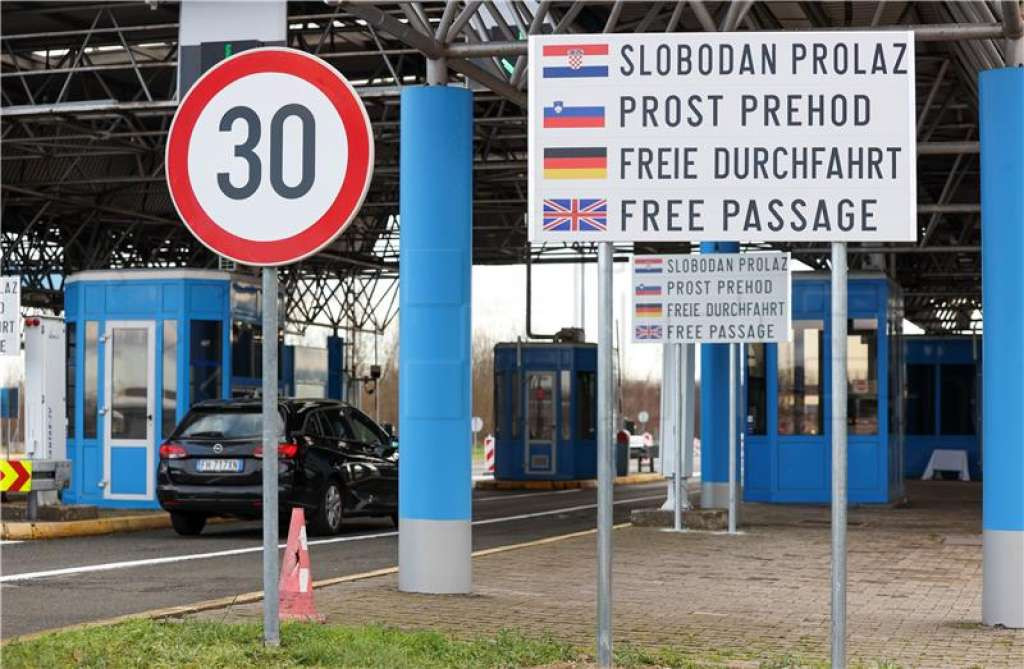 Ministarstvo sigurnosti - Za granične prelaze u Gradišci na potezu su nadležne službe