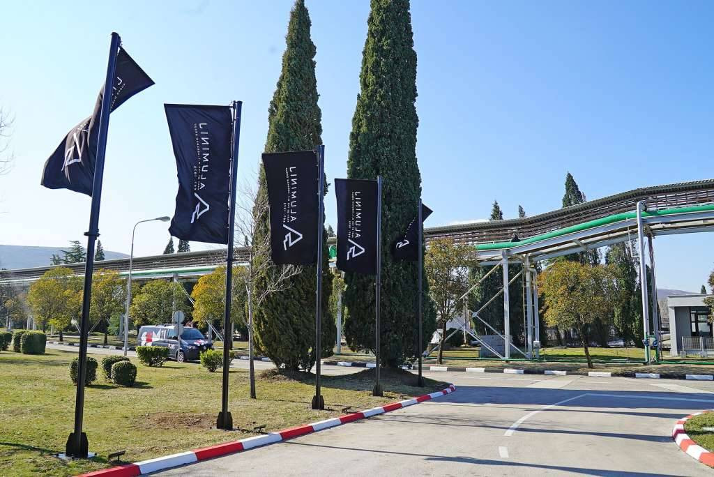 U krugu Aluminija smrtno stradao radnik