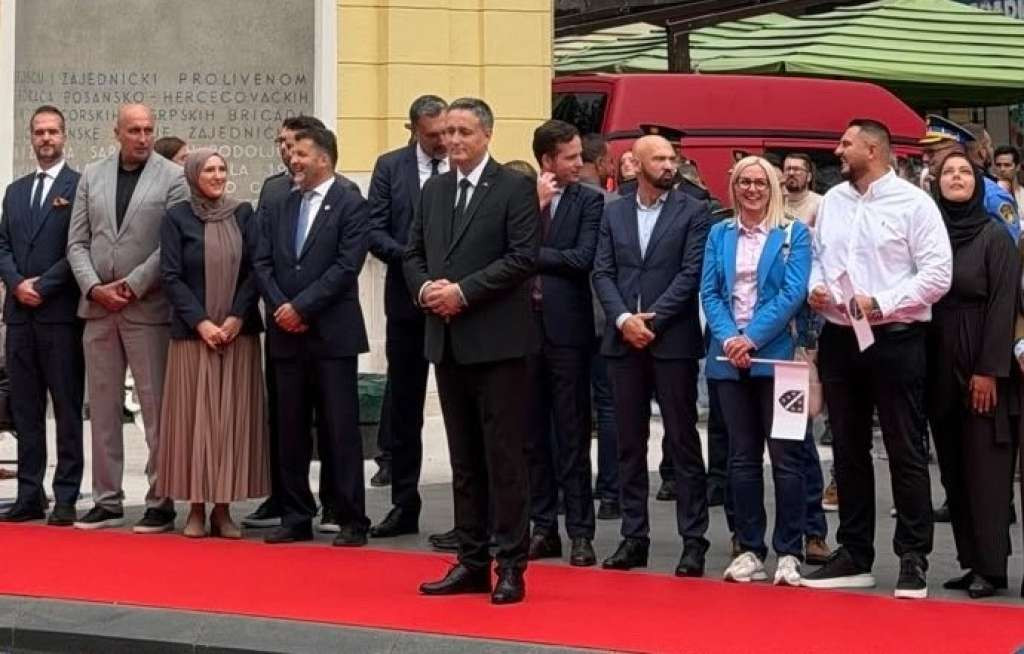 Isak: Borba za BiH traje i danas
