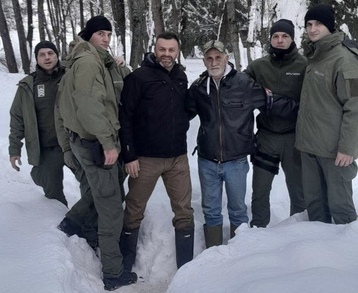 Pripadnici Specijalne jedinice MUP-a ZDK pronašli 64-godišnjeg muškarca u Zavidovićima